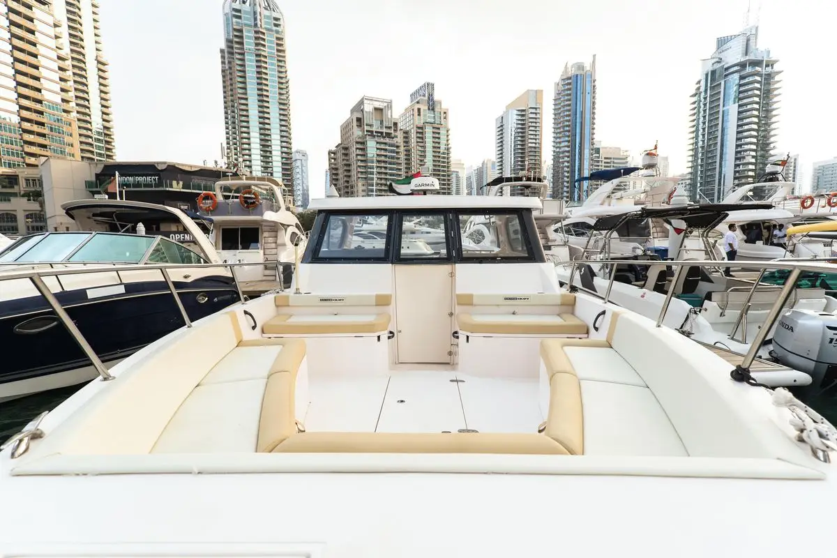 Dubai Luxury Yacht Rental Formula 36ft